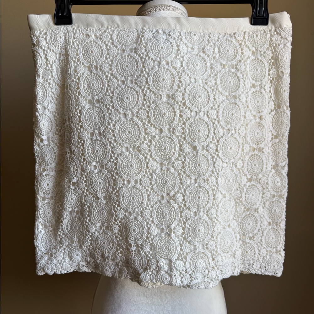 Banana Republic Crochet Lace Mini Skirt in Cream